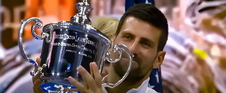 In the 2023 US Open, Novak Djokovic tied the Grand Slam record of which tennis legend?