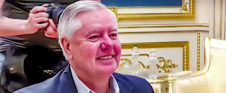 How did Russia react to Sen. Lindsey Graham's meeting with Volodymyr Zelenskyy on May 30