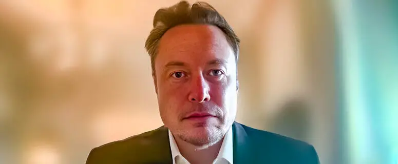 What random event from Elon Musk’s past delayed the Musk vs. Zuckerberg cage showdown, according to Musk?